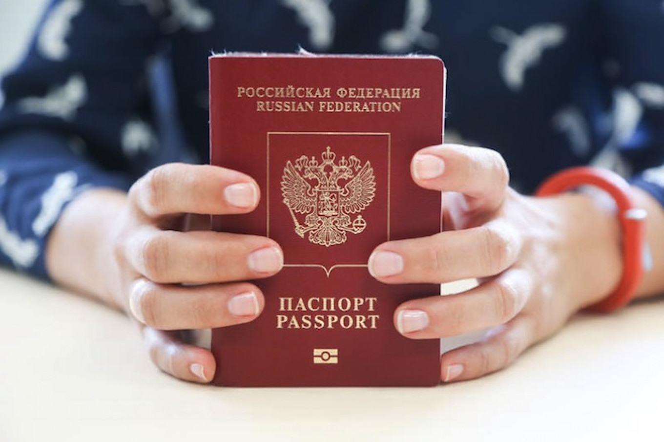 اقامت روسیه از طریق تولد